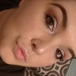 Meet your Posher, Paige